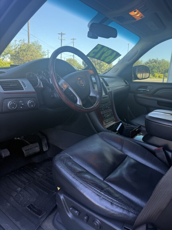 cadillac escalade hybrid 2010 – lujo, potencia y confort garantizado